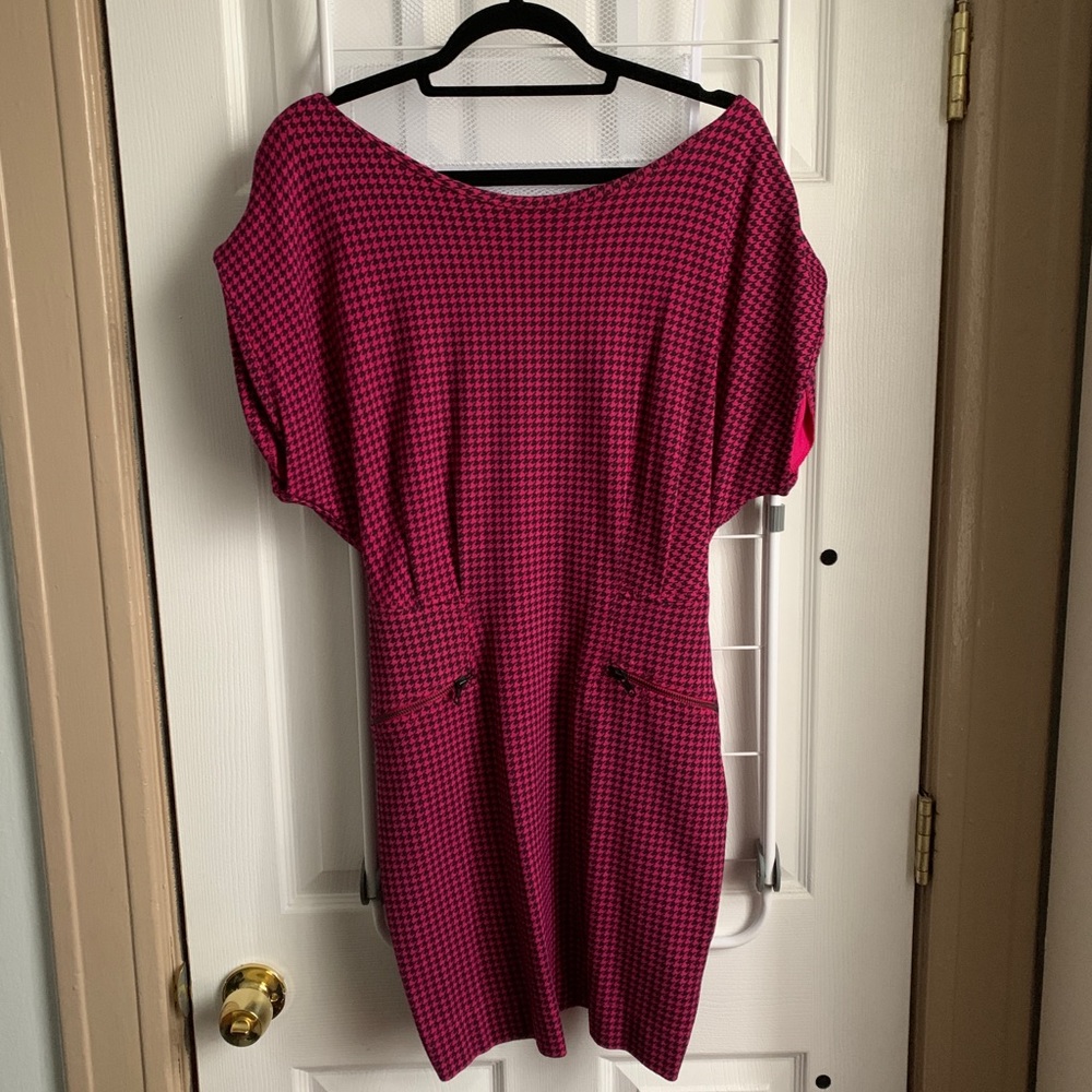 French Connection UK pink houndstooth dress 6